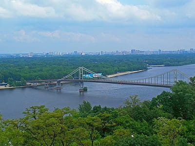 Куди поїхати на вихідні з Києва на машині