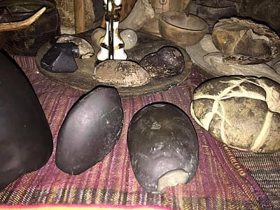 Музей “Гуцульської Магії” у Верховині – світ мольфарів, легенд та стародавніх обрядів Карпат. Експонати, майстер-класи, магія традицій.