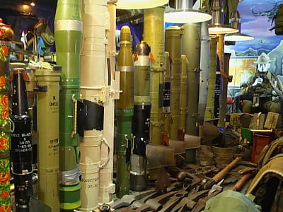 Музей еволюції мін у Хмельницькому — унікальна колекція саперних інструментів, мін та артефактів від XIX століття до сучасності.