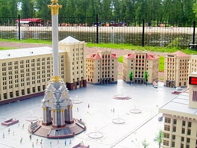 Майдан Незалежності в парку-музеї «Україна в мініатюрі»