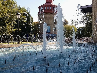 Музей Води у Києві – інтерактивний центр у Хрещатому парку. Історія водогону, експозиції, акваріуми та унікальні експерименти з водою для дітей і дорослих.