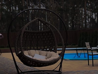 літній басейн в заміському комплексі BARICLUB у селі Дернівка під Києвом