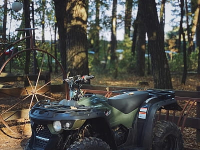 прогулянка на квадроциклах в заміському комплексі «Чудодієво» в селі Вишпіль Житомирської області