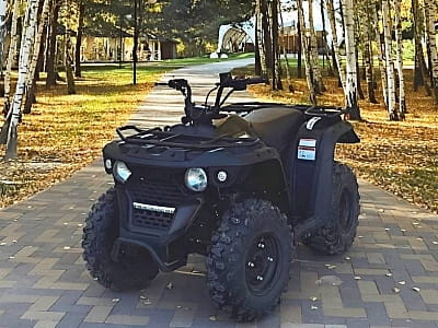 прогулянка на квадроциклах в заміському комплексі «Чудодієво» в селі Вишпіль Житомирської області