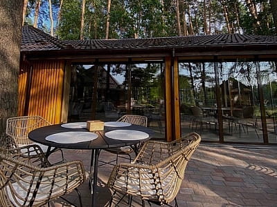 ресторан в заміському комплексі «Чудодієво» в селі Вишпіль Житомирської області