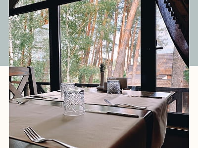 ресторан в заміському комплексі «Чудодієво» в селі Вишпіль Житомирської області