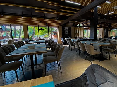 ресторан в заміському комплексі «Чудодієво» в селі Вишпіль Житомирської області