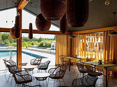 ресторан в заміському комплексі «Чудодієво» в селі Вишпіль Житомирської області