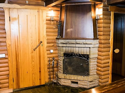 зона відпочинку сауни з купіллю в заміському комплексі «Чудодієво» в селі Вишпіль Житомирської області