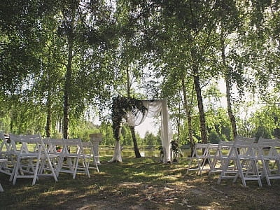 урочисті весільні церемонії в заміському комплексі «Чудодієво» в селі Вишпіль Житомирської області