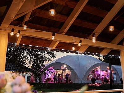 урочисті банкети та весілля в заміському комплексі «Чудодієво» в селі Вишпіль Житомирської області