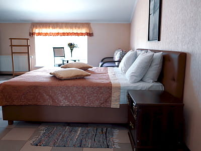 готельні номери в заміському комплексі DERGACHOV в селі Верем'я Київської області