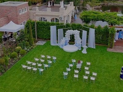 урочисті весільні церемонії в Eva Park у селі Віта-Поштова біля Києва