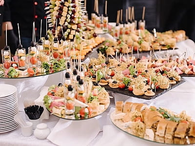 Страви ресторану в заміському комплексі Forest Club Sherwood біля Умані