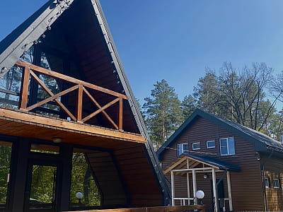 Заміський комплекс «Пан Чан» розташований у лісовій тиші поблизу Золотоноші, у селі Холодне Черкаської області.