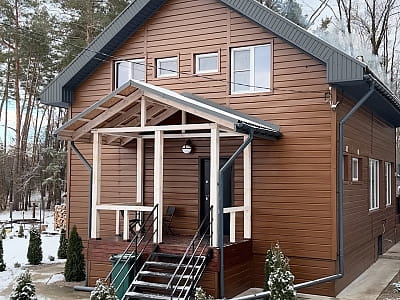 Заміський комплекс «Пан Чан» розташований у лісовій тиші поблизу Золотоноші, у селі Холодне Черкаської області.