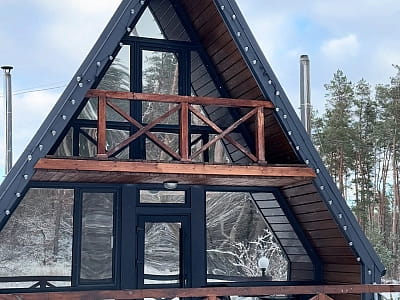 Заміський комплекс «Пан Чан» розташований у лісовій тиші поблизу Золотоноші, у селі Холодне Черкаської області.