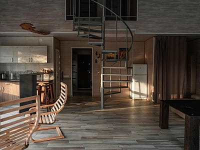 дерев’яних будиночках у стилі лофт в заміському комплексі Пан Чан біля Золотоноші 