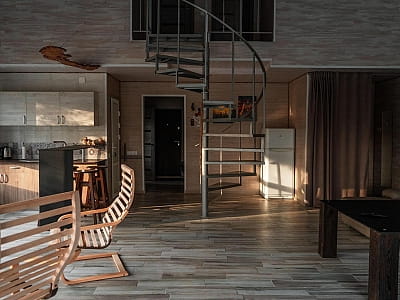 дерев’яних будиночках у стилі лофт в заміському комплексі Пан Чан біля Золотоноші 