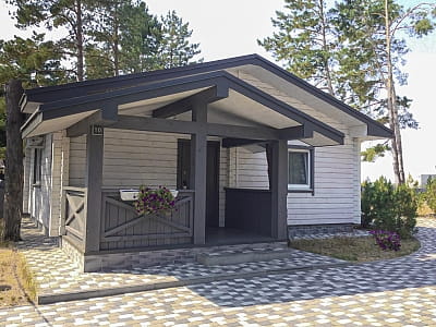 котеджі та номери в заміському комплексі Perlyna Resort біля Черкас