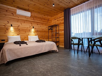 котеджі та номери в заміському комплексі Perlyna Resort біля Черкас