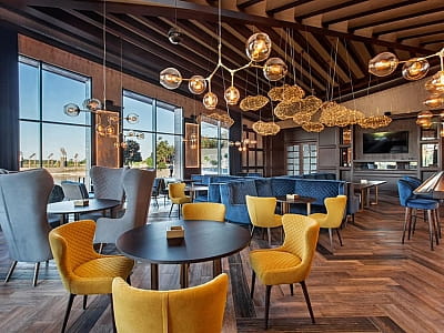 ресторан в заміському комплексі Riverwood Relax Park серед мальовничих соснових лісів села Мошни Черкаської області