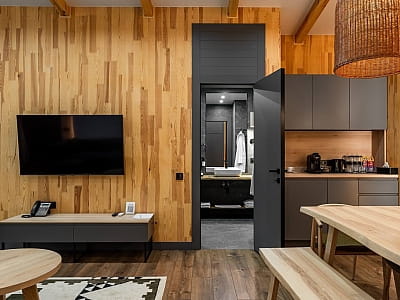 котеджі в заміському комплексі Riverwood Relax Park серед мальовничих соснових лісів села Мошни Черкаської області