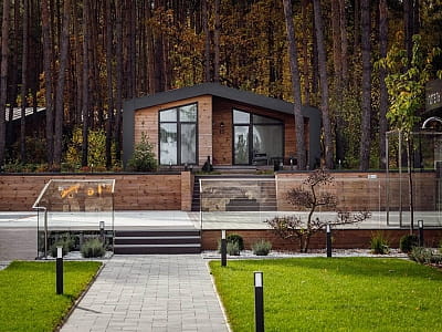 котеджі в заміському комплексі Riverwood Relax Park серед мальовничих соснових лісів села Мошни Черкаської області