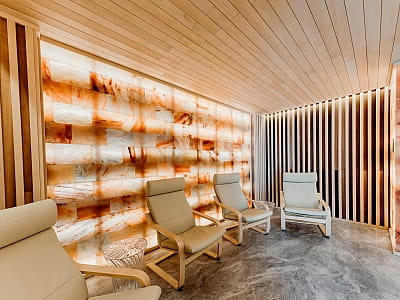 соляна кімната в заміському комплексі Riverwood Relax Park серед мальовничих соснових лісів села Мошни Черкаської області