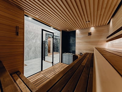 фінська сауна 80° в заміському комплексі Riverwood Relax Park серед мальовничих соснових лісів села Мошни Черкаської області