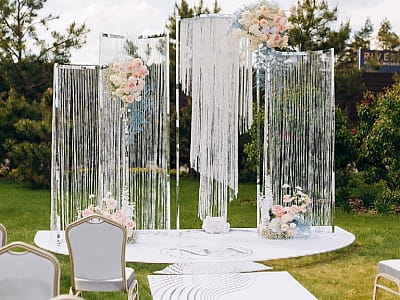 урочисті весільні церемонії в заміському комплексі Riverwood Relax Park серед мальовничих соснових лісів села Мошни Черкаської області