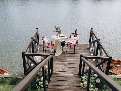 романтичні святкування в заміському комплексі «Родосвіт» у мальовничому селі Житні Гори Київської області