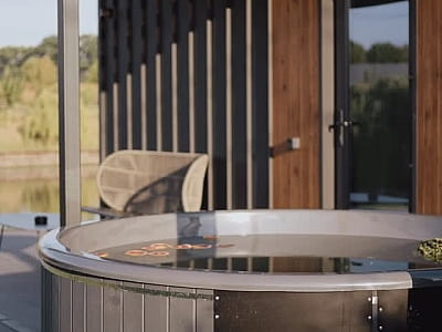 спа чан у заміському комплексі «Родосвіт» у мальовничому селі Житні Гори Київської області