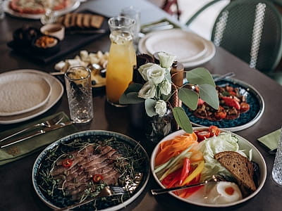 ресторан в заміському комплексі «Родосвіт» у мальовничому селі Житні Гори Київської області