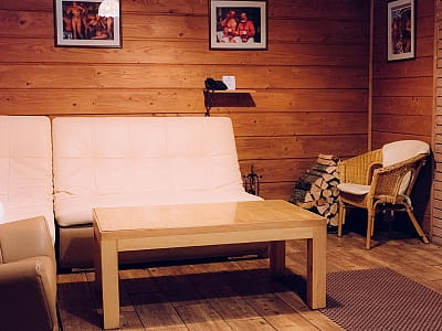 зона відпочинку лазні на дровах в заміському комплексі Selena Family Resort біля Черкас