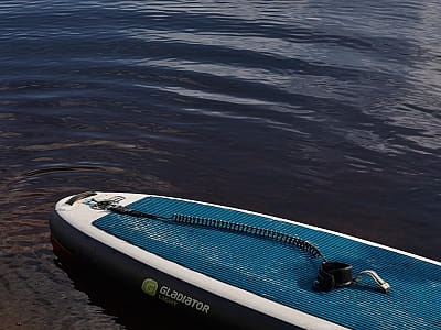 прогулянки на SUP дошках в заміському комплексі «Тихий Ліс» на березі Дніпра