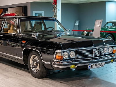 Музей VIK Cars у Львові — колекція з понад 30 унікальних ретро-автомобілів, відреставрованих шедеврів світового автопрому. Атмосфера, історія, драйв!