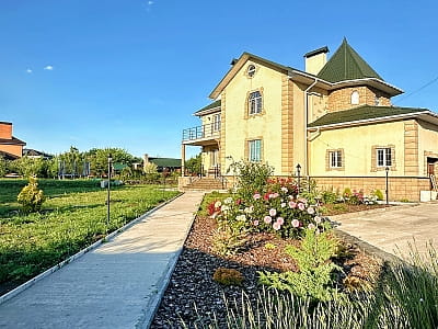 будинок на 12 спальних місць з обладнаною кухнею в заміському комплексі Villa Village у селі Слобода біля Черкас