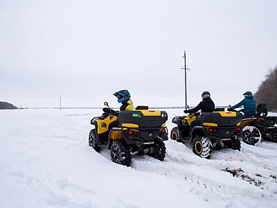 прогулянка на квадроциклах в заміському комплексі ZASTAVA (Застава) біля Умані