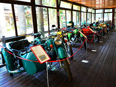 Музей мотоциклів в заміському комплексі ZASTAVA (Застава) біля Умані