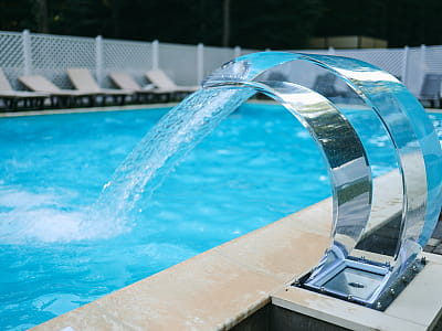 Відкритий літній басейн в заміському комплексі ZASTAVA біля Умані