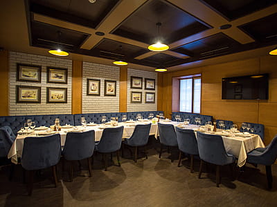 VIP зала в заміському комплексі ZASTAVA (Застава) біля Умані