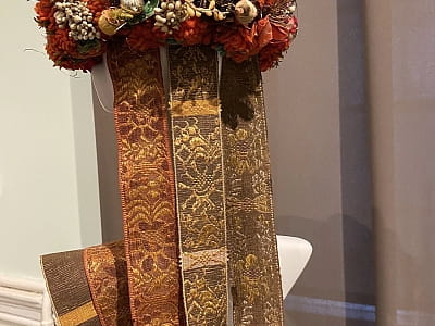 Дівочий вінок 19 століття з Чигиринщини в національному музеї декоративного мистецтва України