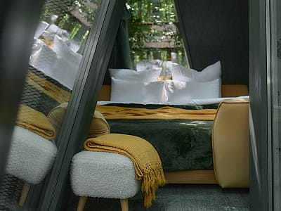 Показати зміст NAMETY PARK — це унікальний формат відпочинку на території ВДНГ, де сучасні архітектурні рішення гармонійно поєднані з природою столичного лісу. 