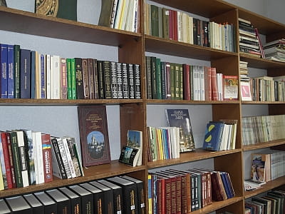 Музей окупації Києва — експозиція про окупаційні режими XX століття, опір киян, терор та руйнування міста. Документи, артефакти й VR-виставка «Бабин Яр».