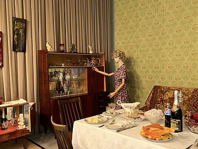 Музей окупації Києва — експозиція про окупаційні режими XX століття, опір киян, терор та руйнування міста. Документи, артефакти й VR-виставка «Бабин Яр».