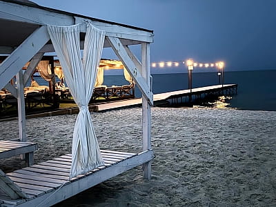 SPORTOHOTA — це сучасний заміський комплекс у Черкасах, розташований просто на березі Дніпра.