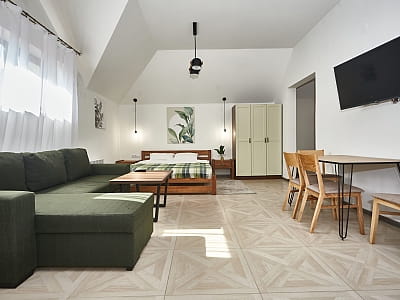 Готель та вілли в заміському комплексі «Скіфія» на Кіровоградщині