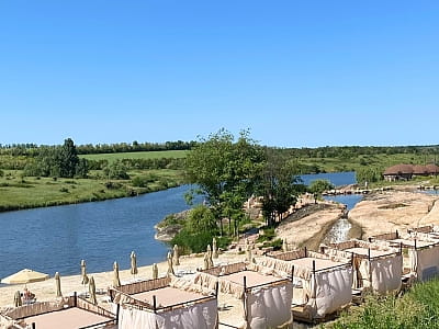 Бунгало біля води в заміському комплексі «Скіфія» на Кіровоградщині