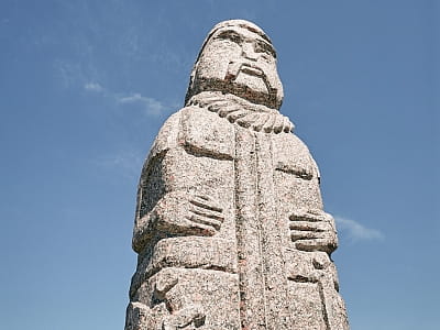 Статуї в заміському комплексі «Скіфія» на Кіровоградщині